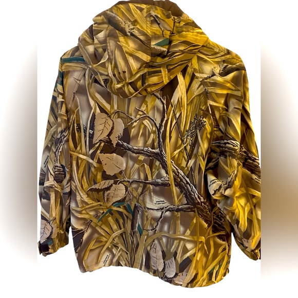 Cabela’s Jacket - Picture 2 of 3